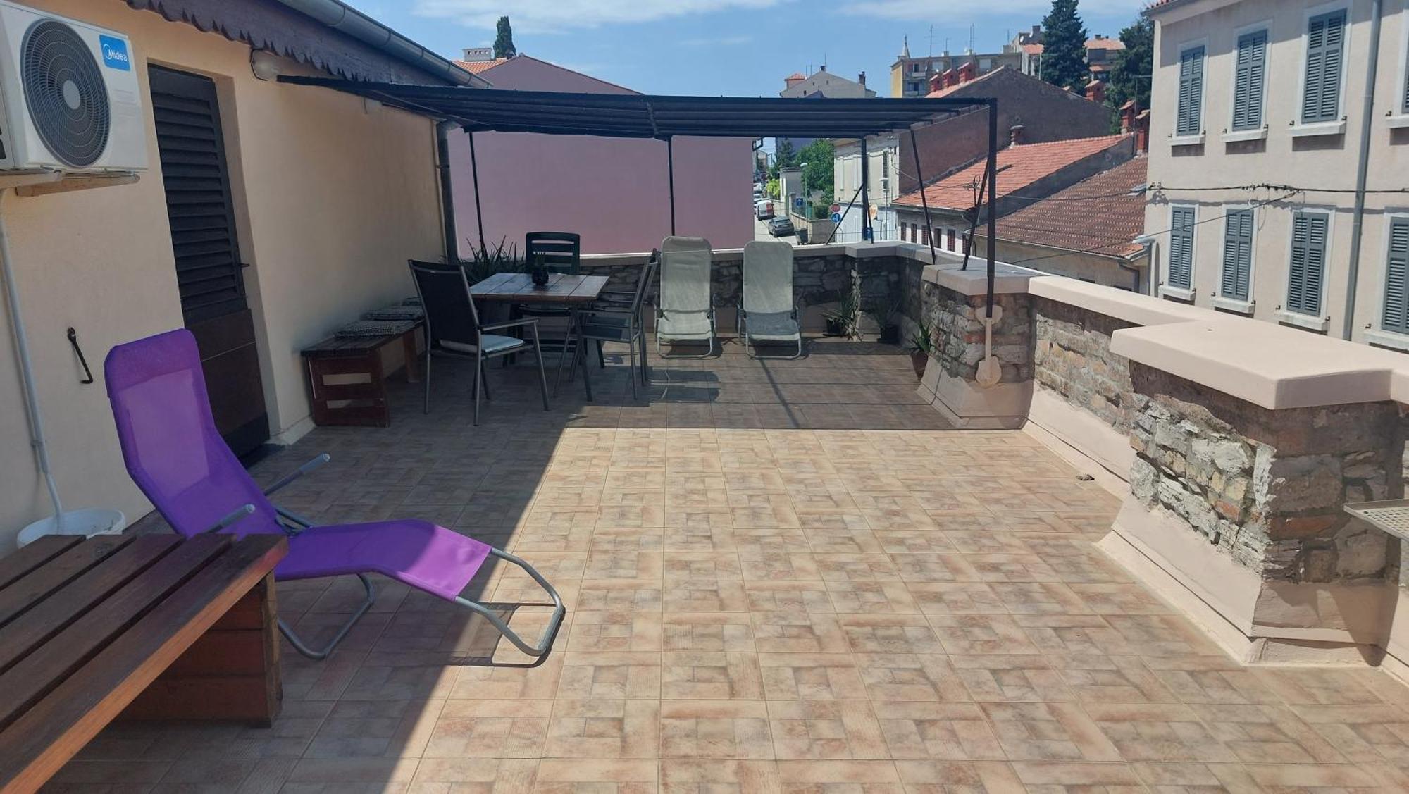 Apartment In Centre With Huge Terace Pula Dış mekan fotoğraf